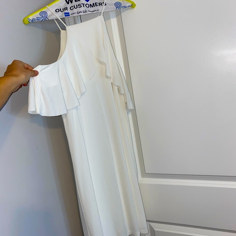 White off shoulder dress